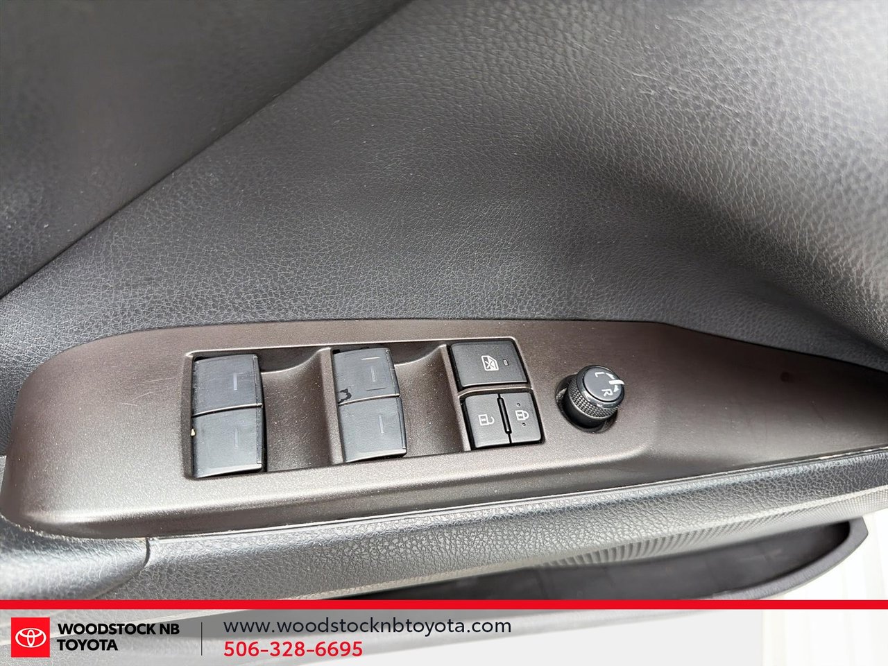2024 Toyota Camry SE-13