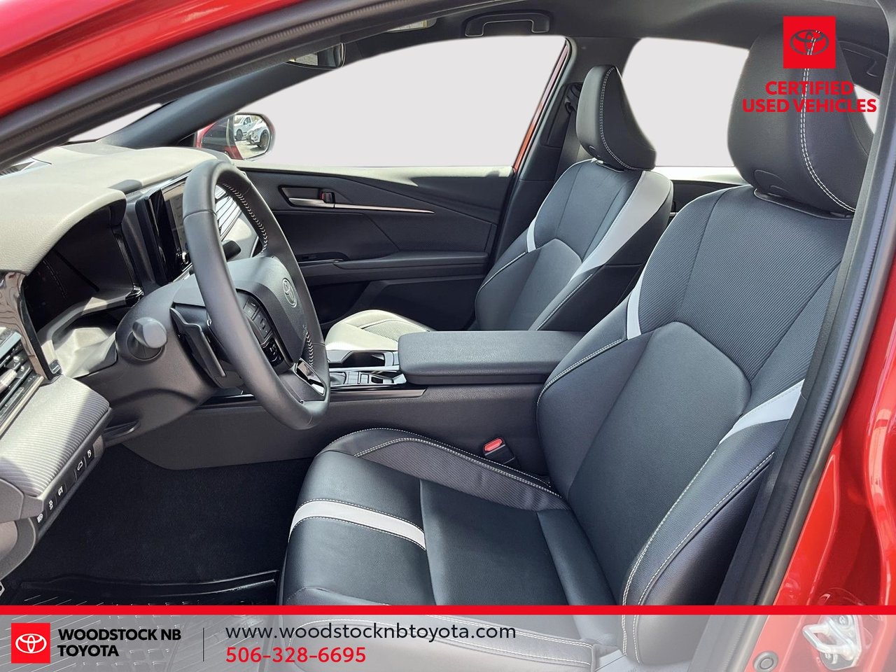 2025 Toyota Camry SE-12