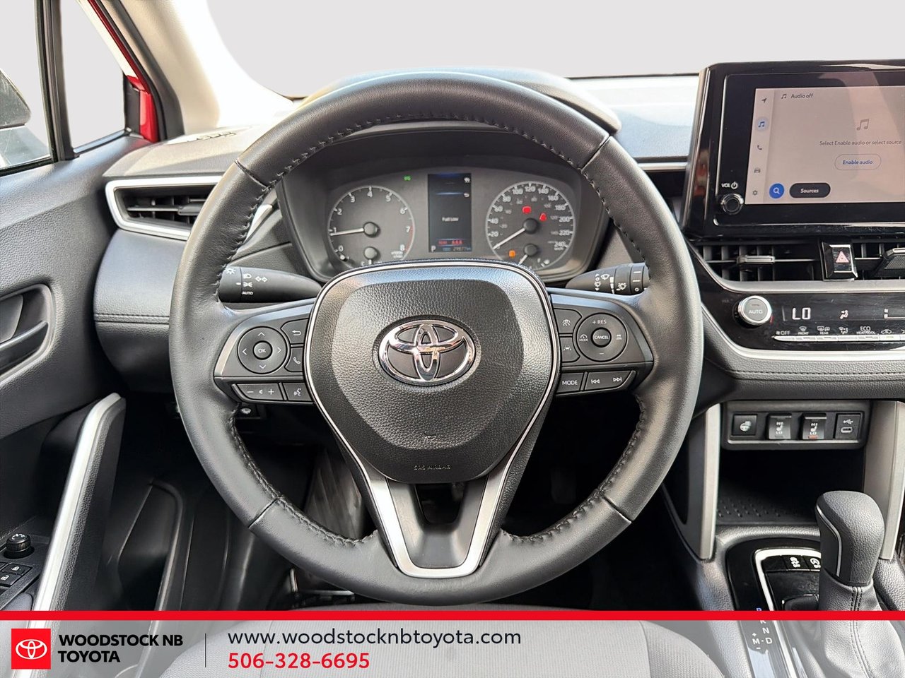 2025 Toyota Corolla Cross LE-16