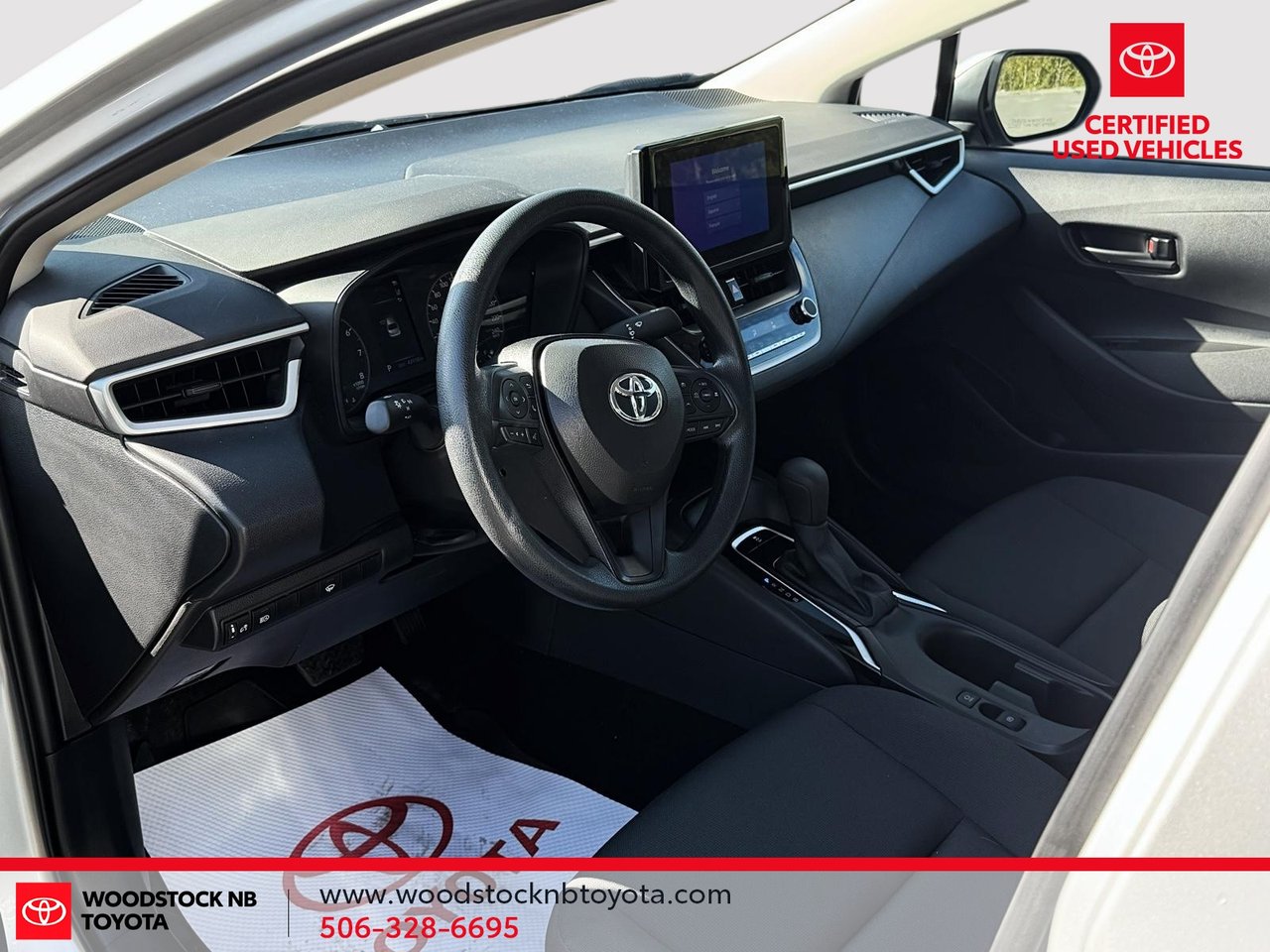 2025 Toyota Corolla LE-4