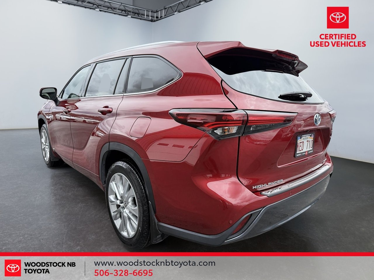 Toyota Highlander Hybrid LIMITED 2024-6