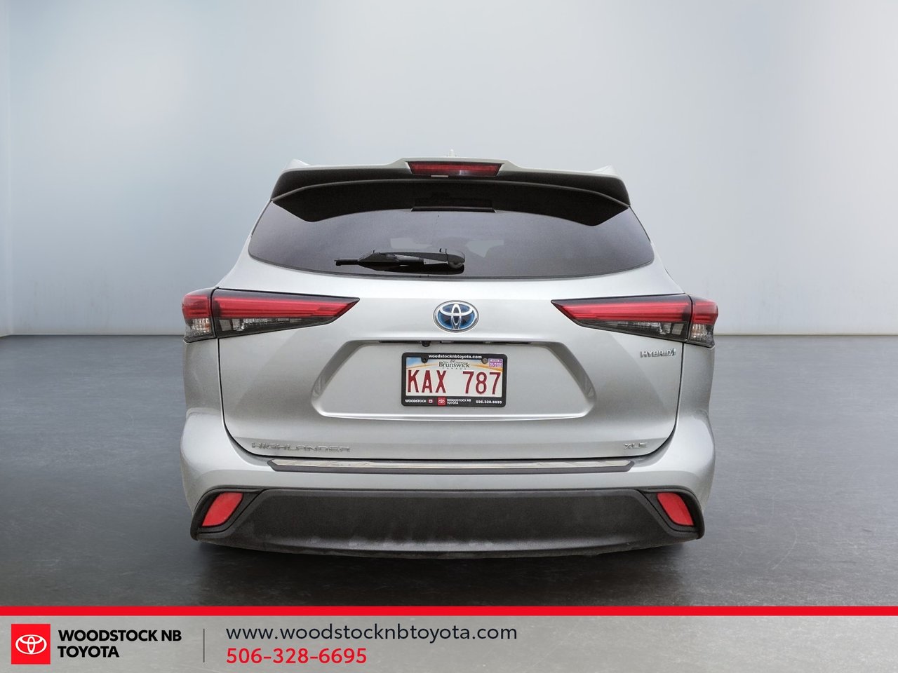 Toyota Highlander Hybrid XLE 2022-4
