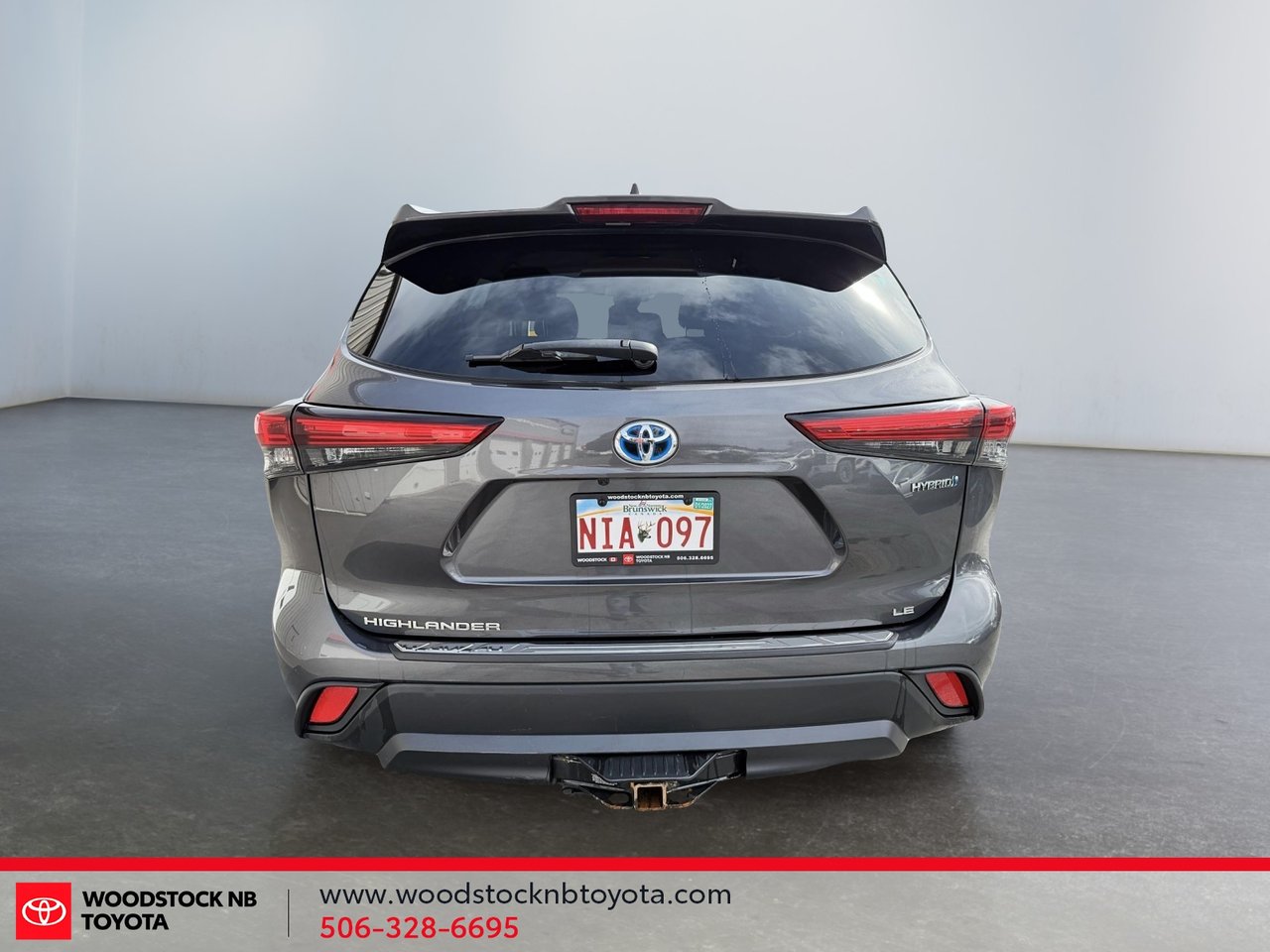 Toyota Highlander Hybrid LE 2022-4