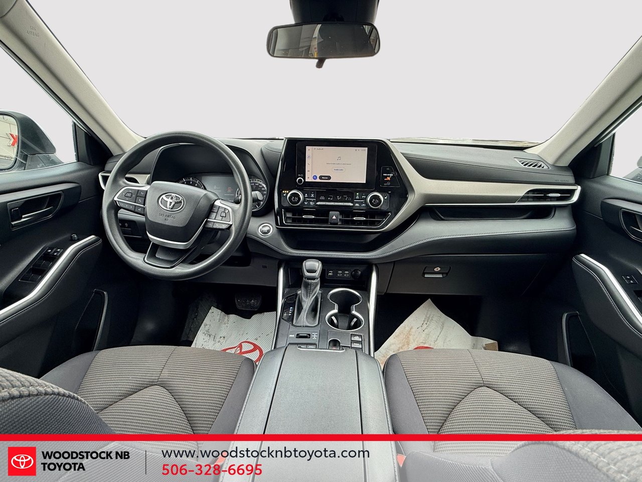 Toyota Highlander LE AWD 2023-13