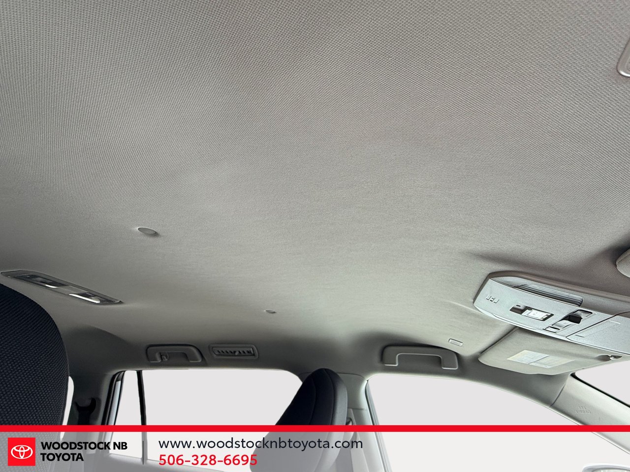 Toyota Highlander LE AWD 2023-17