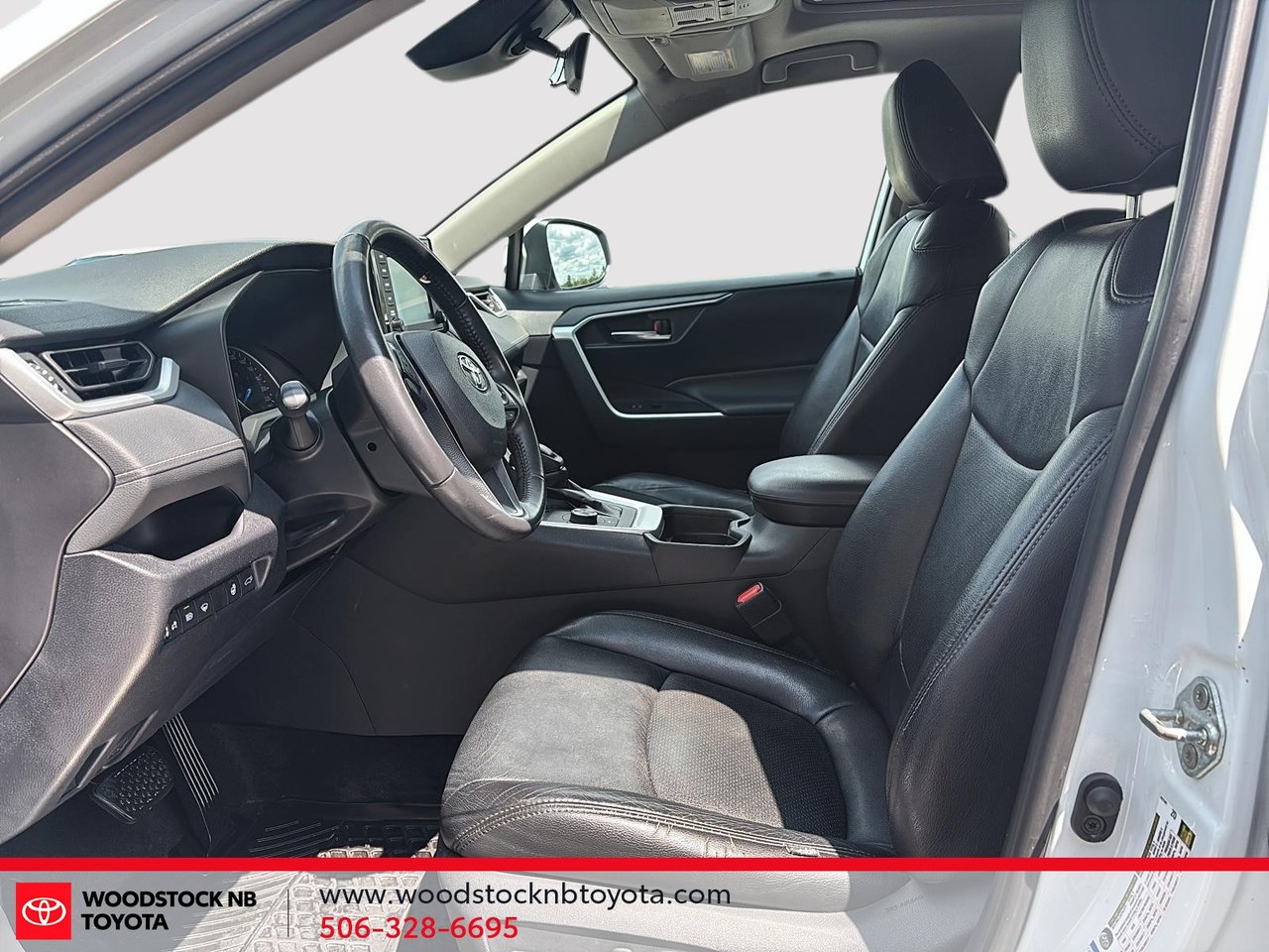 2019 Toyota RAV4 Hybrid XLE-9