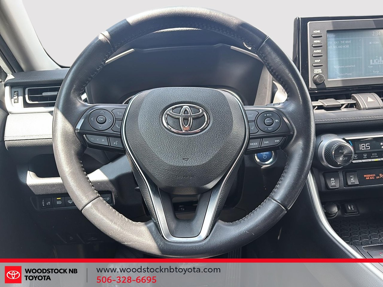 2019 Toyota RAV4 Hybrid XLE-16