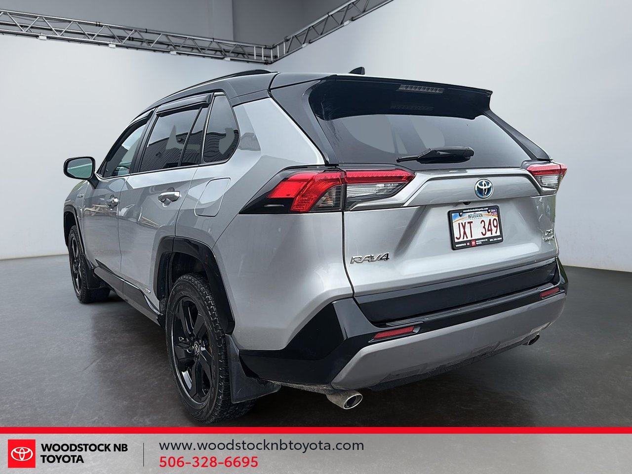 2021 Toyota RAV4 Hybrid XLE-4