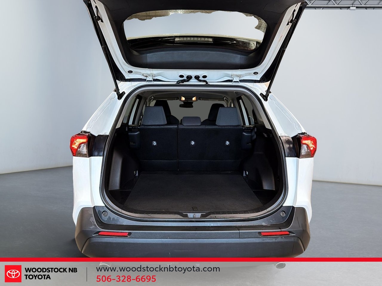 2021 Toyota RAV4 LE-7