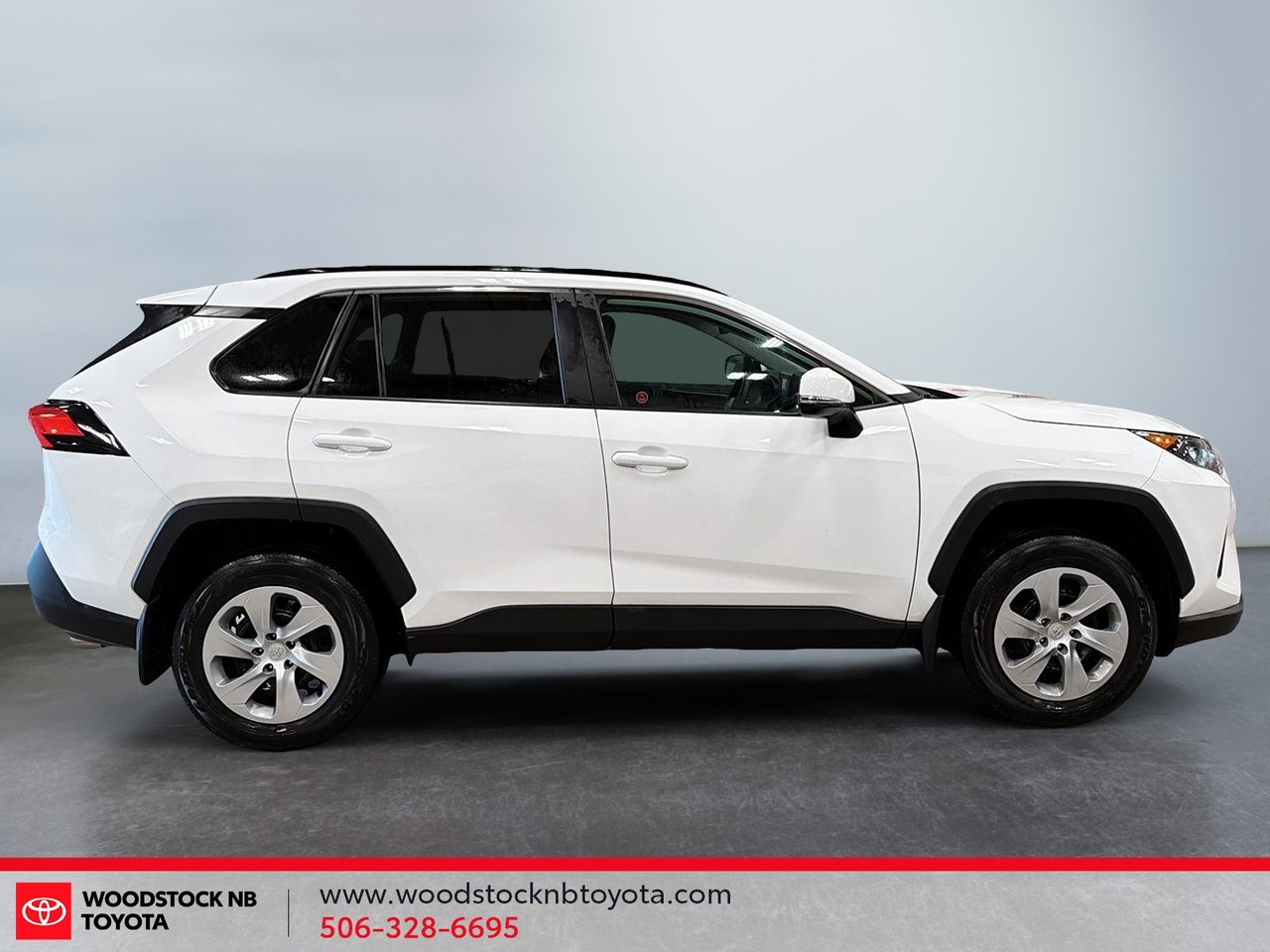 2021 Toyota RAV4 LE-6