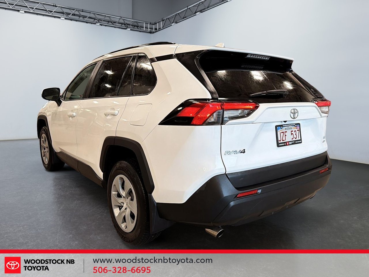 2021 Toyota RAV4 LE-4