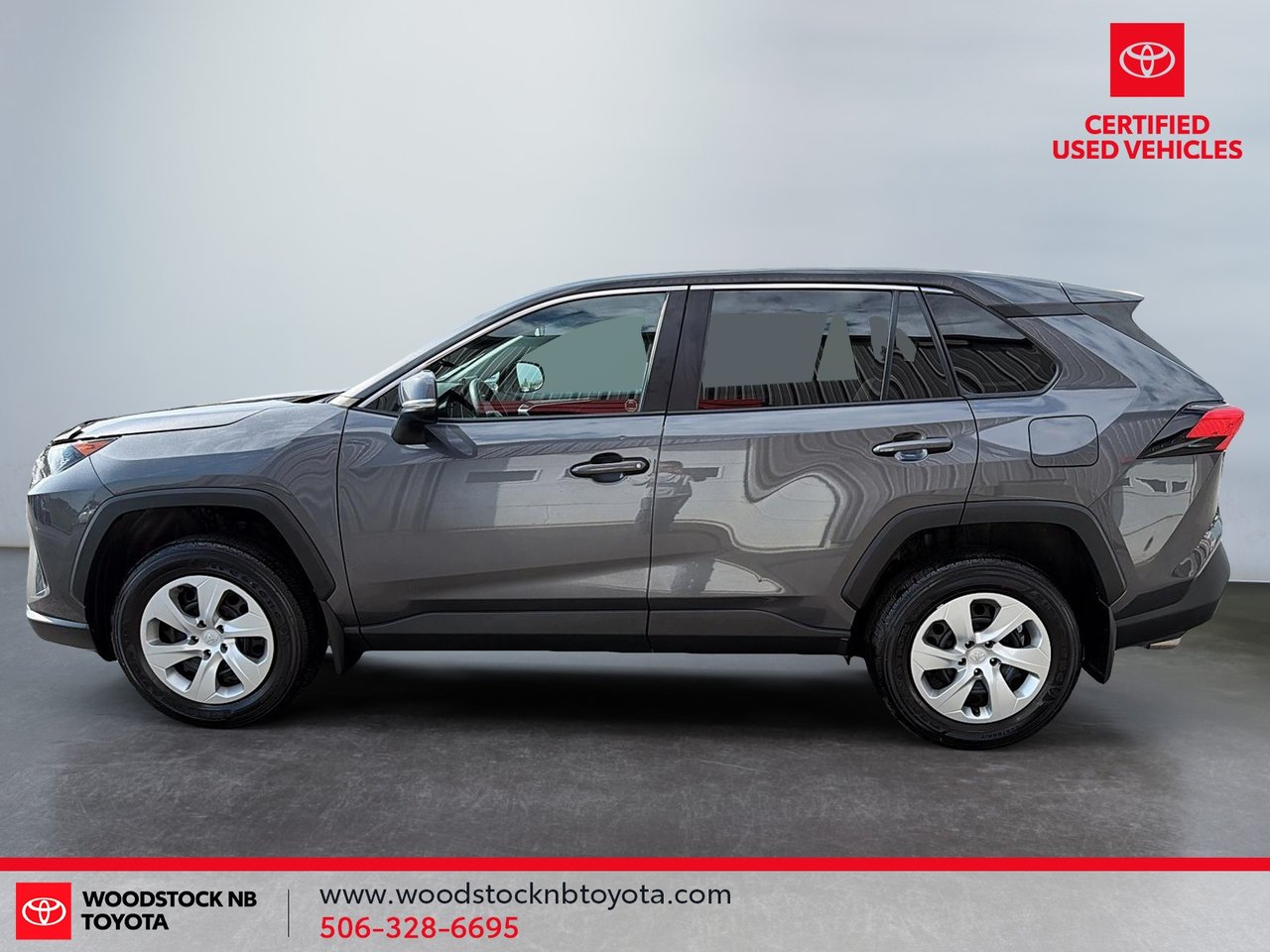 Toyota RAV4 LE 2022-10