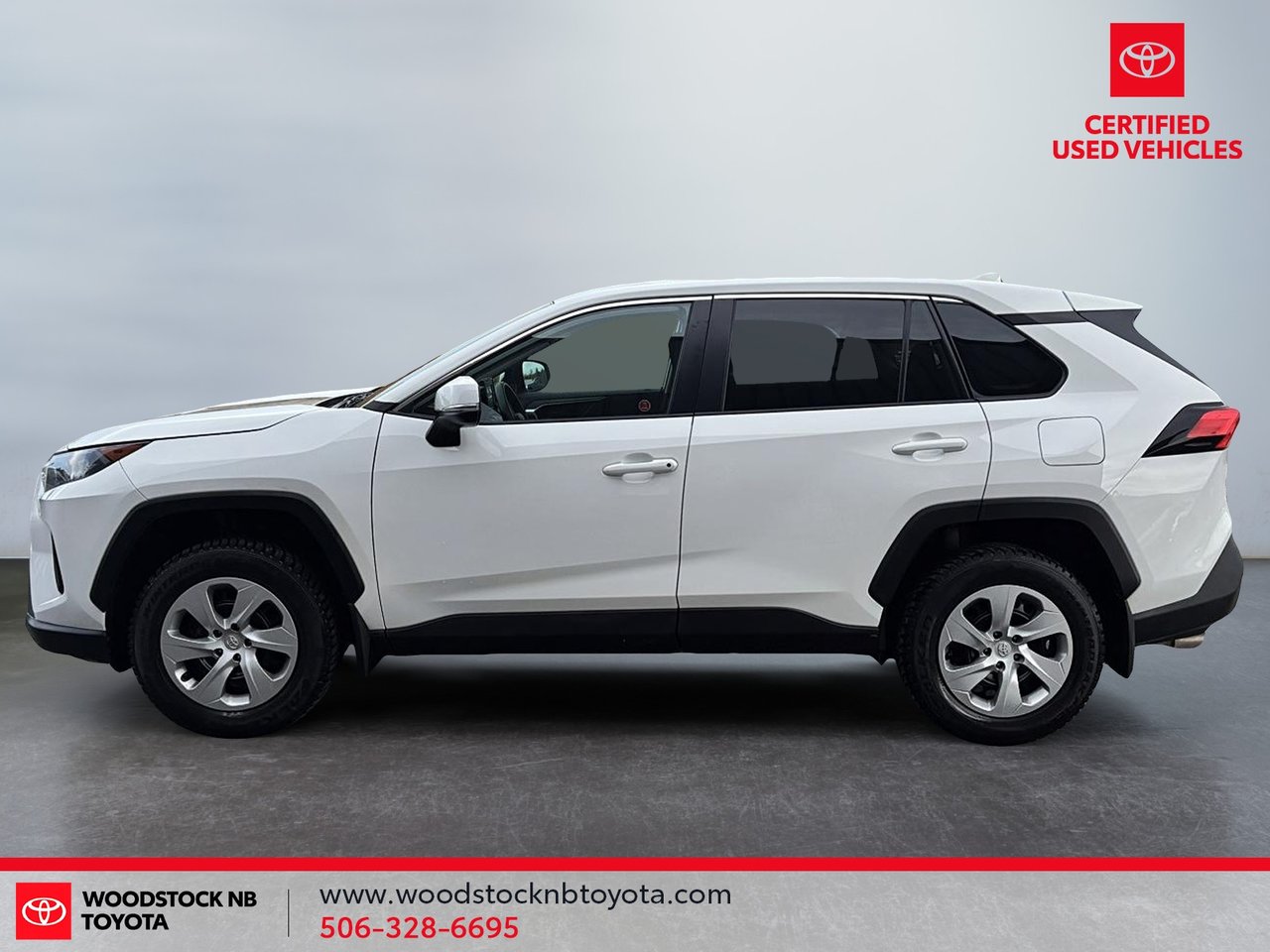 2022 Toyota RAV4 LE-2