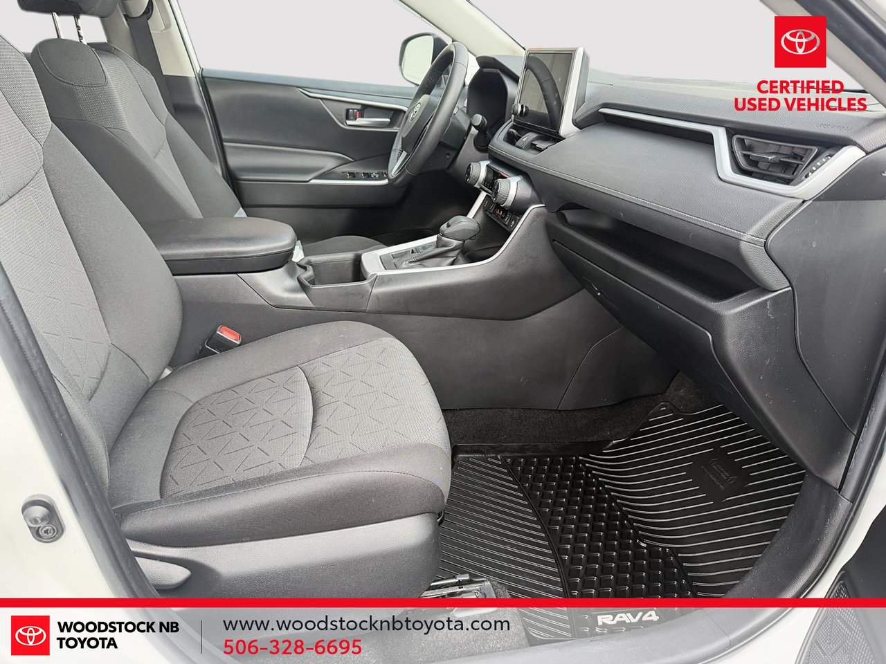 2023 Toyota RAV4 XLE-16