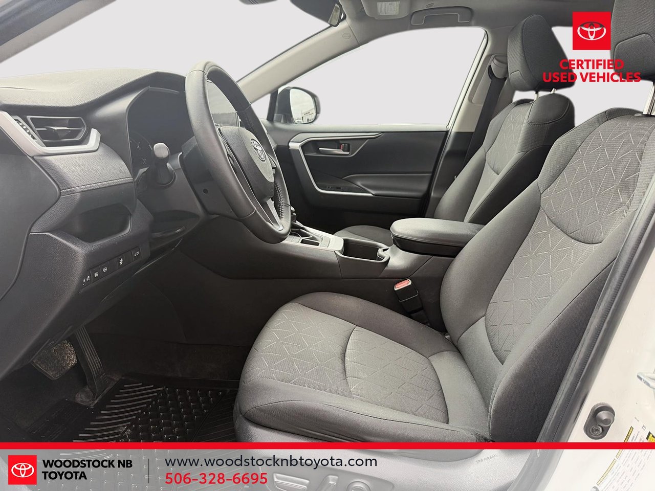 2023 Toyota RAV4 XLE-9