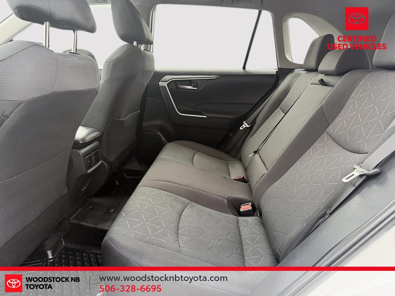 2023 Toyota RAV4 XLE-14