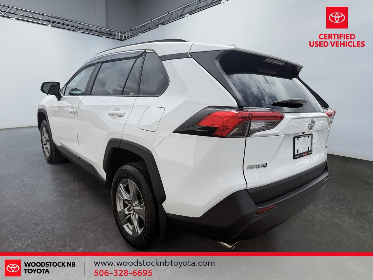 2023 Toyota RAV4 XLE-3