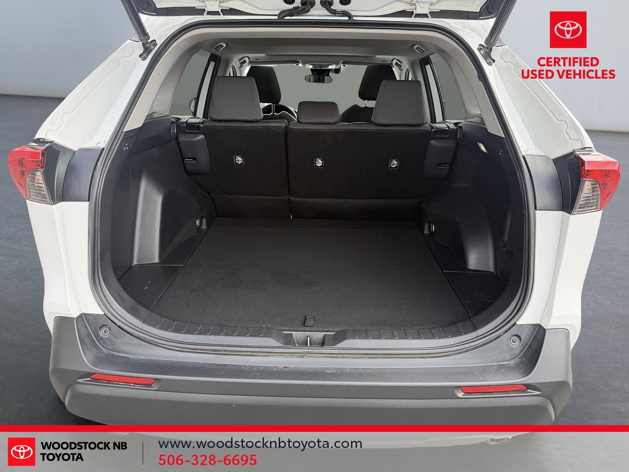 2023 Toyota RAV4 XLE-15