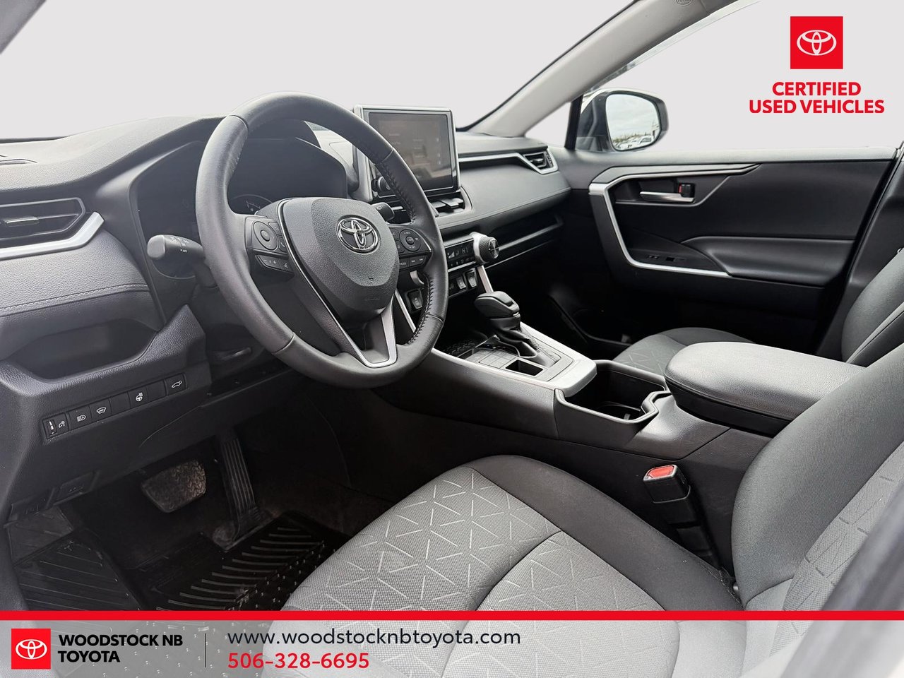 2023 Toyota RAV4 XLE-10