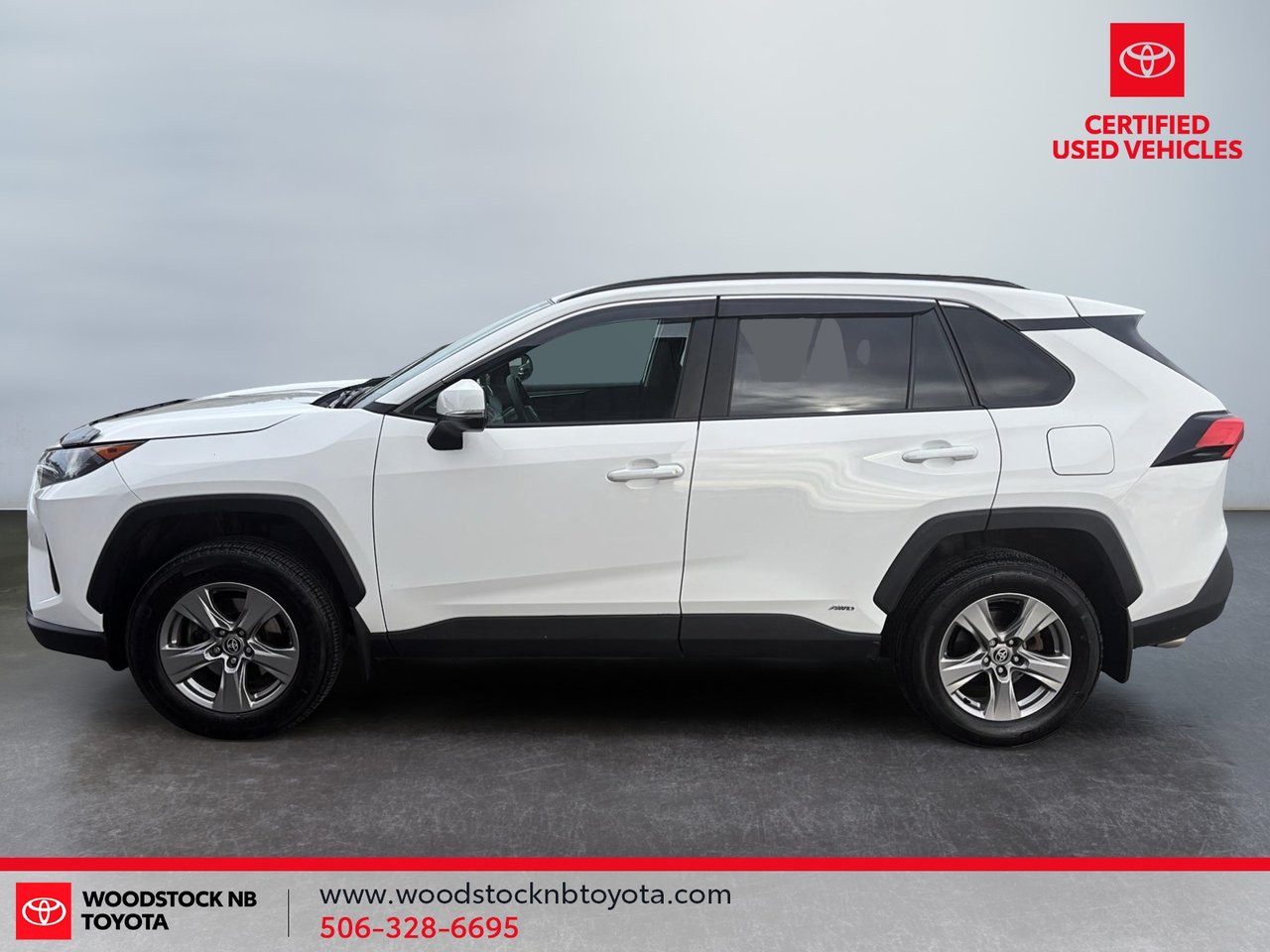 Toyota RAV4 Hybrid LE 2024-4