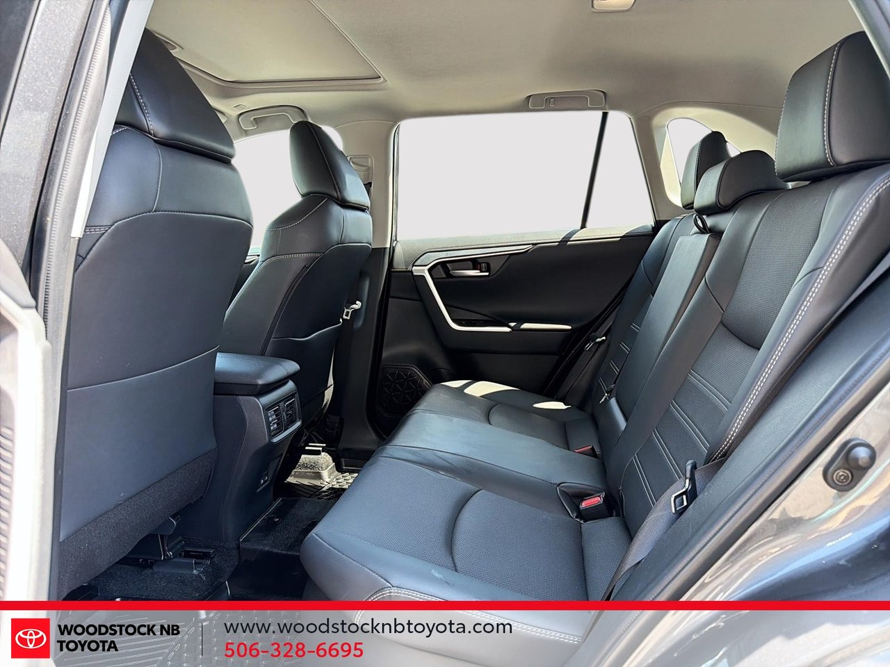 Toyota RAV4 Hybrid Limited 2025-11