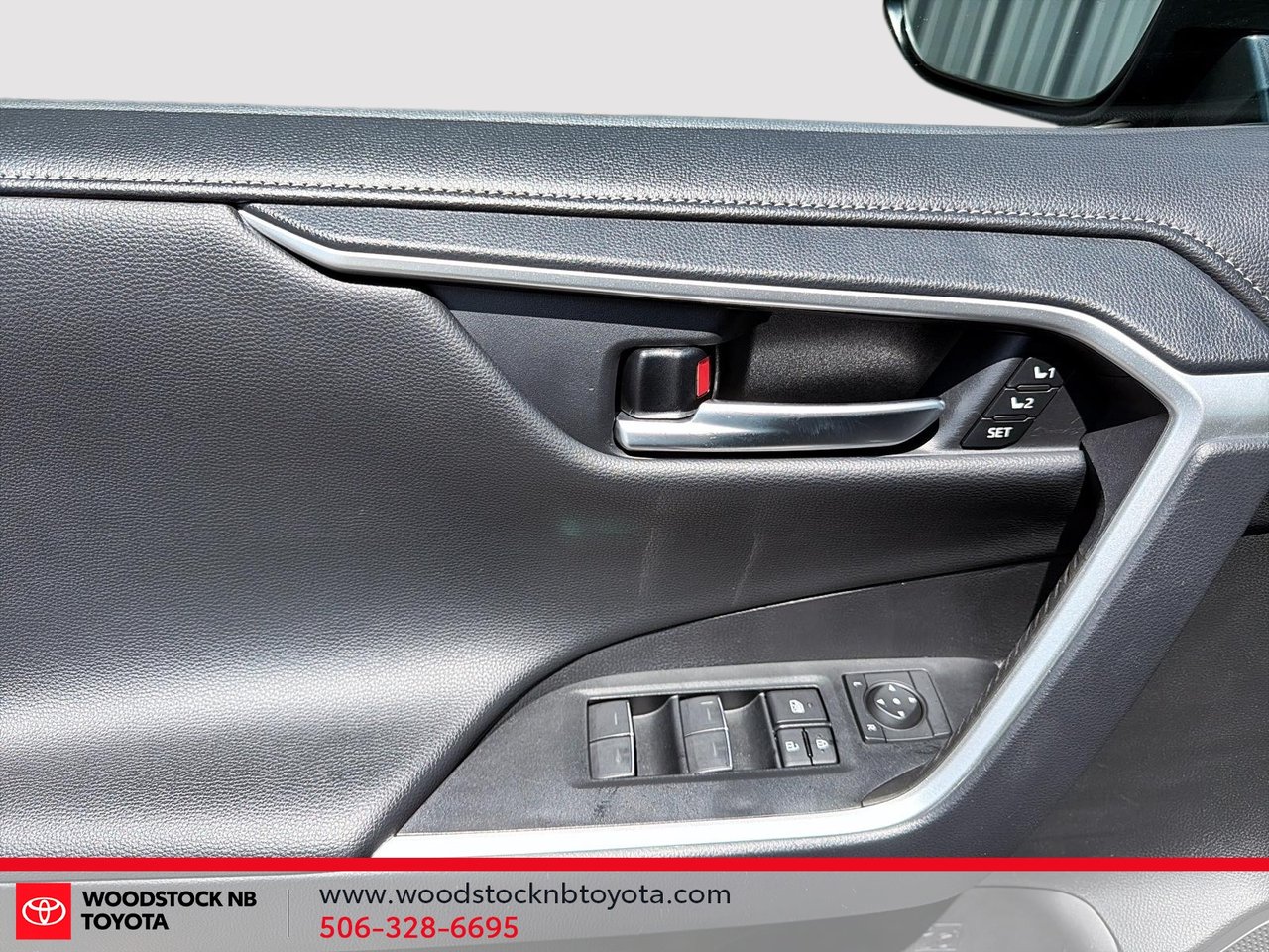 Toyota RAV4 Hybrid Limited 2025-14