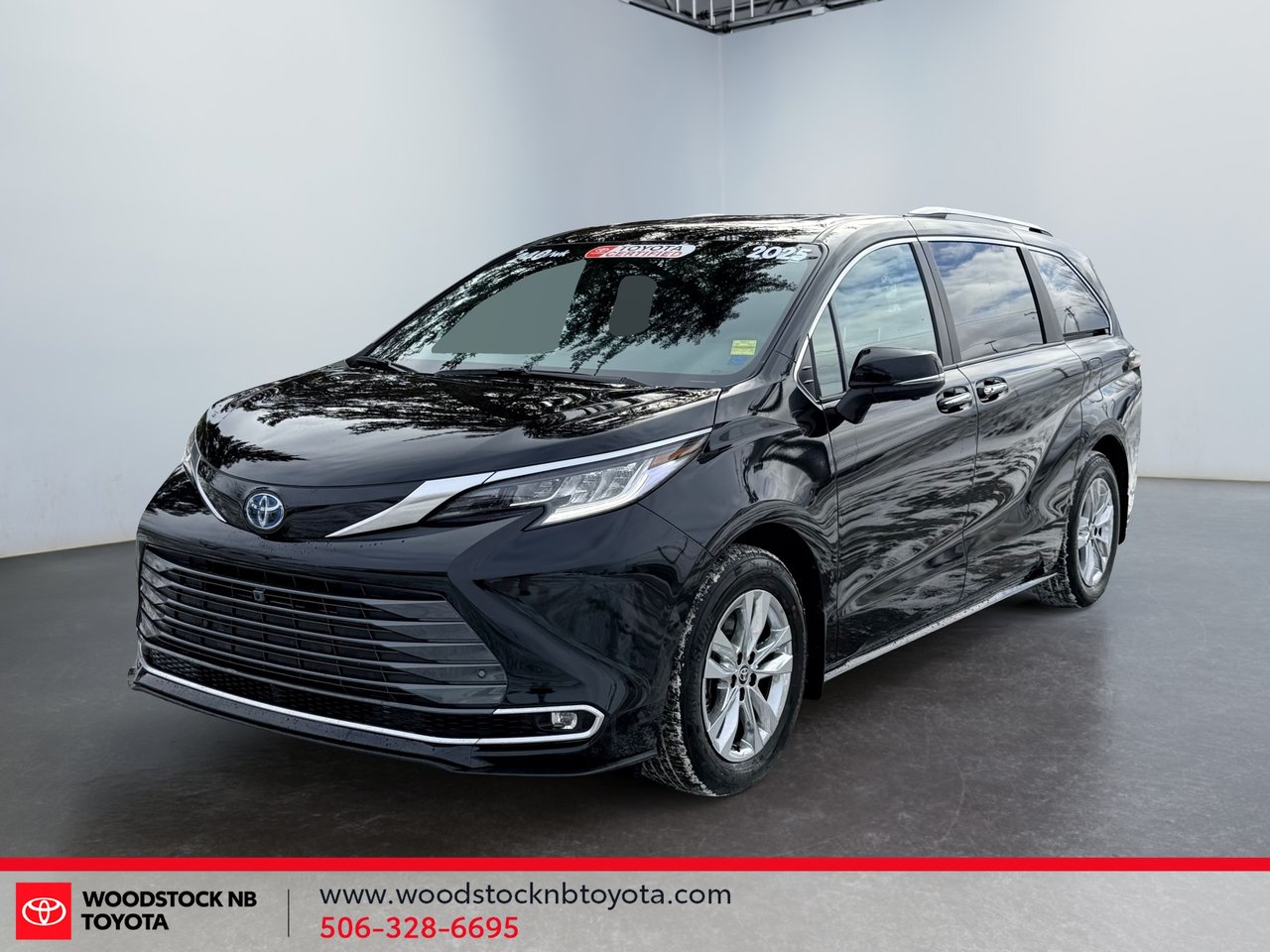 2025 Toyota Sienna Limited 7-Passenger AWD