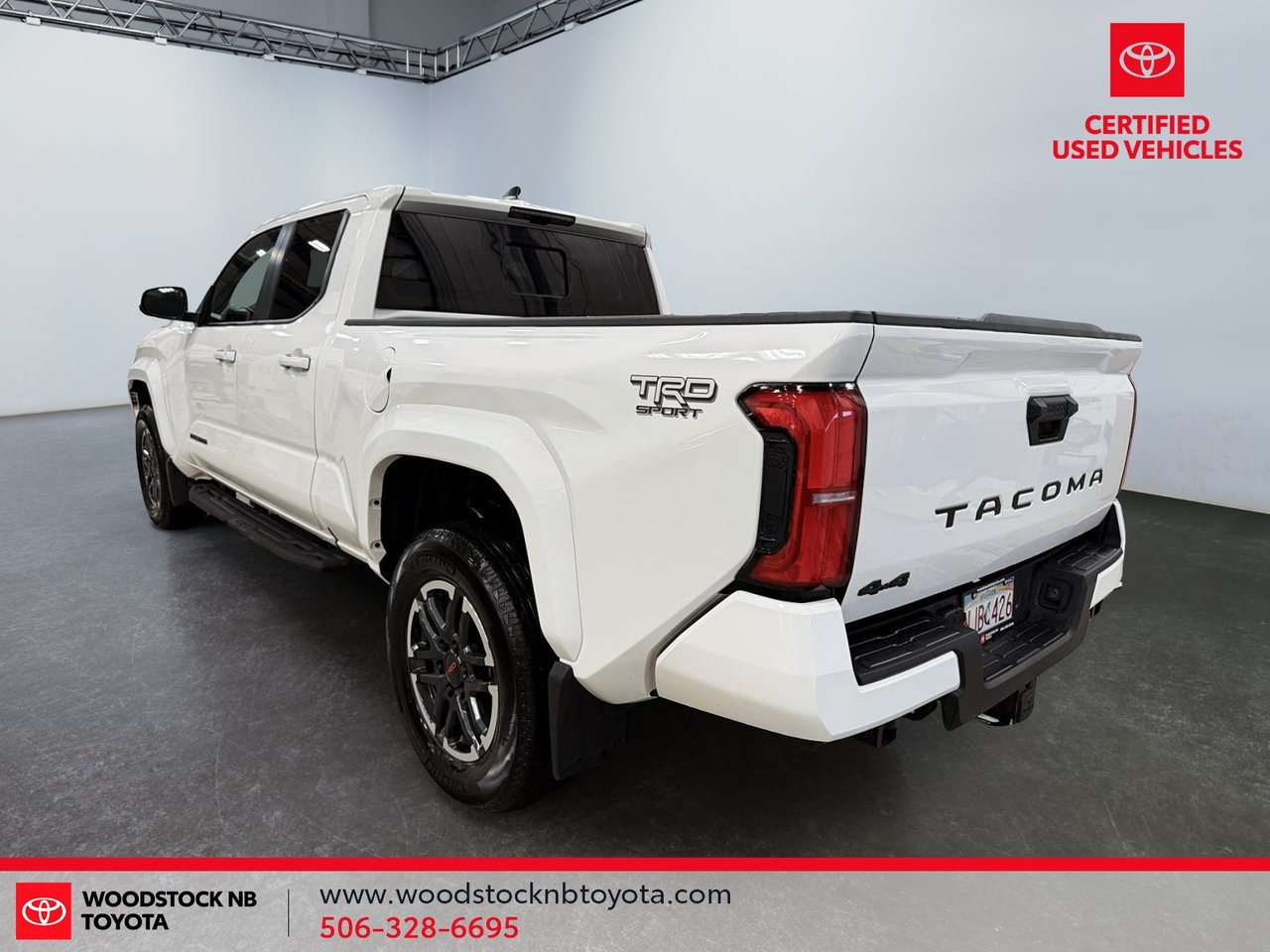 Toyota Tacoma DOUBLE CAB AT 2024-6