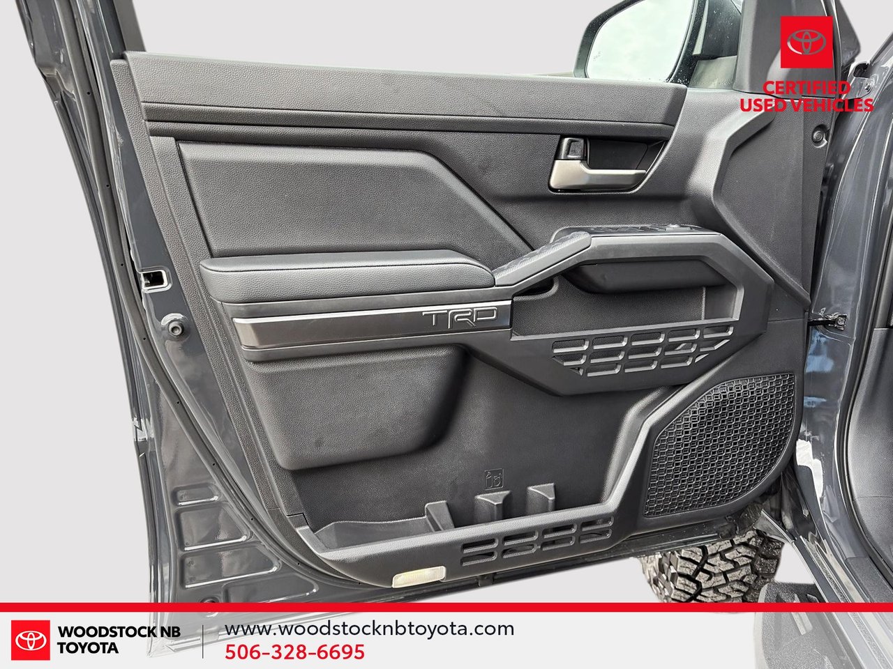 2025 Toyota Tacoma Hybrid-15