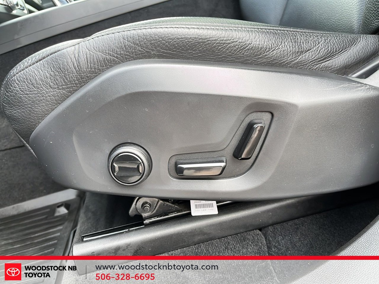 2021 Volvo XC60 Inscription Expression-12