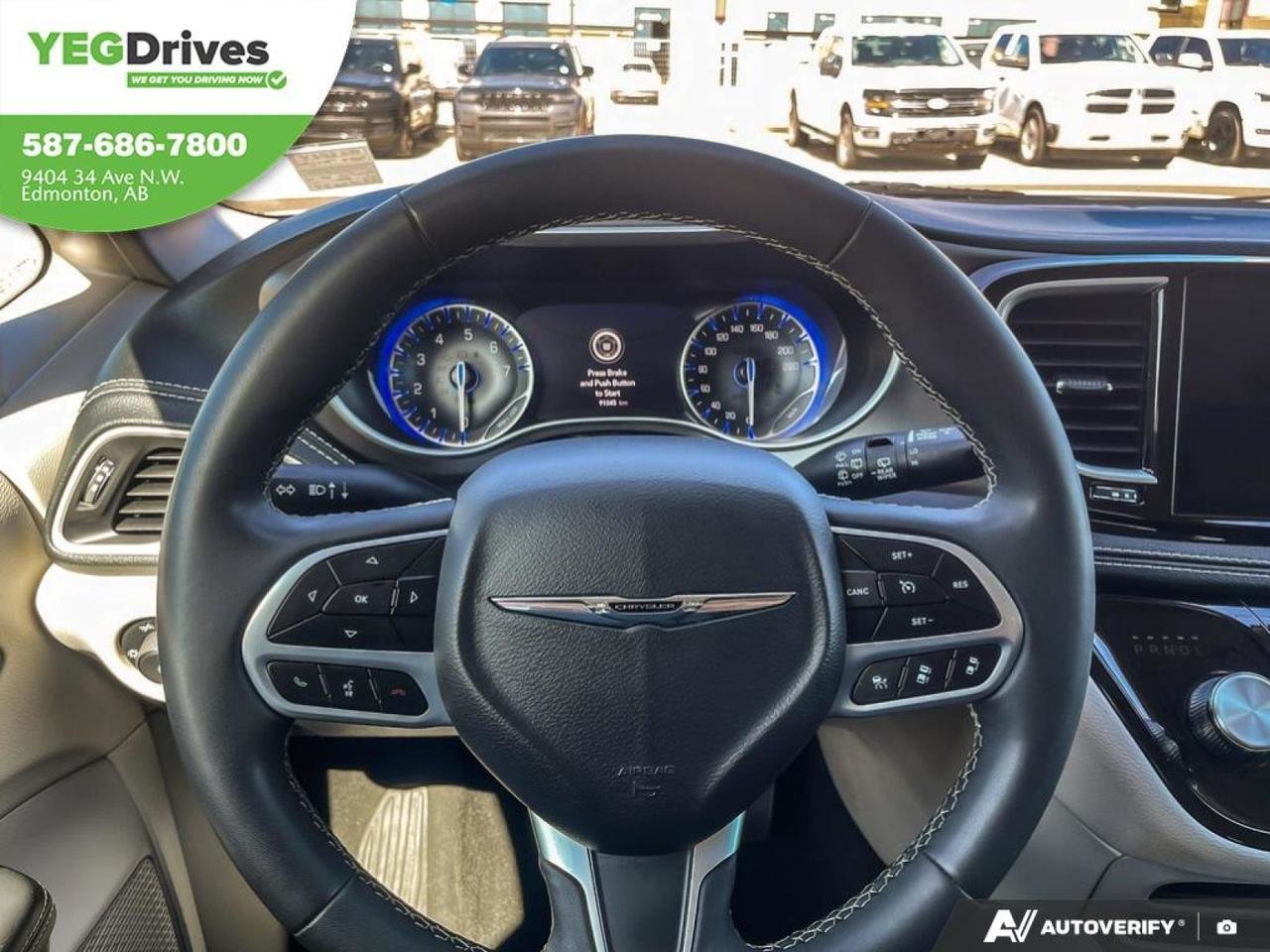 2024 Chrysler Pacifica Touring-L-13