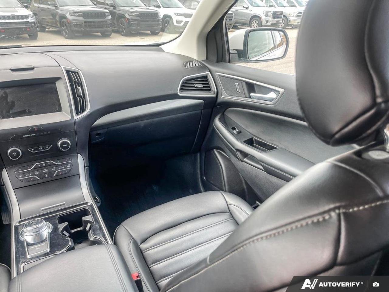 2019 Ford EDGE SEL-24