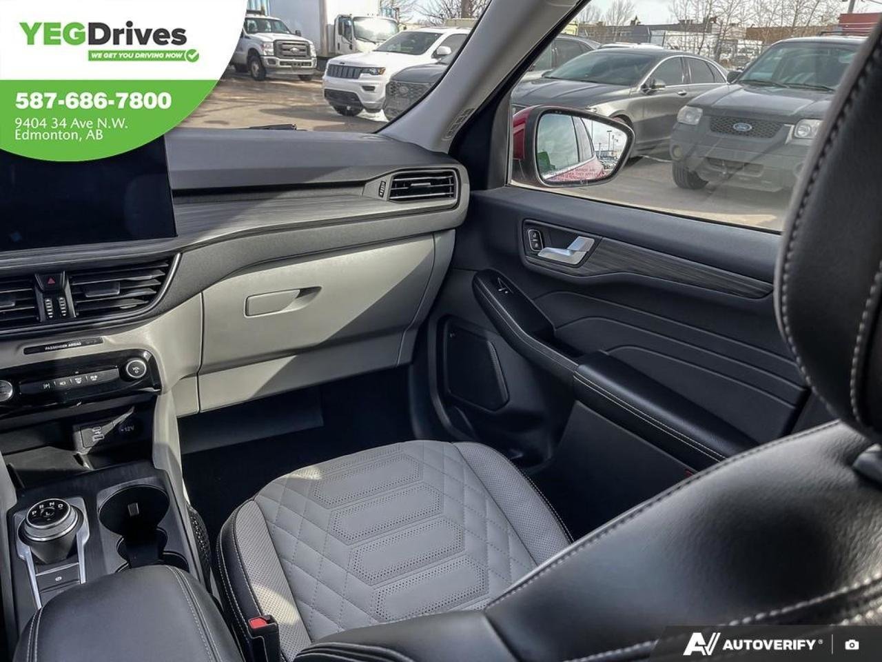 2023 Ford ESCAPE PHEV-24