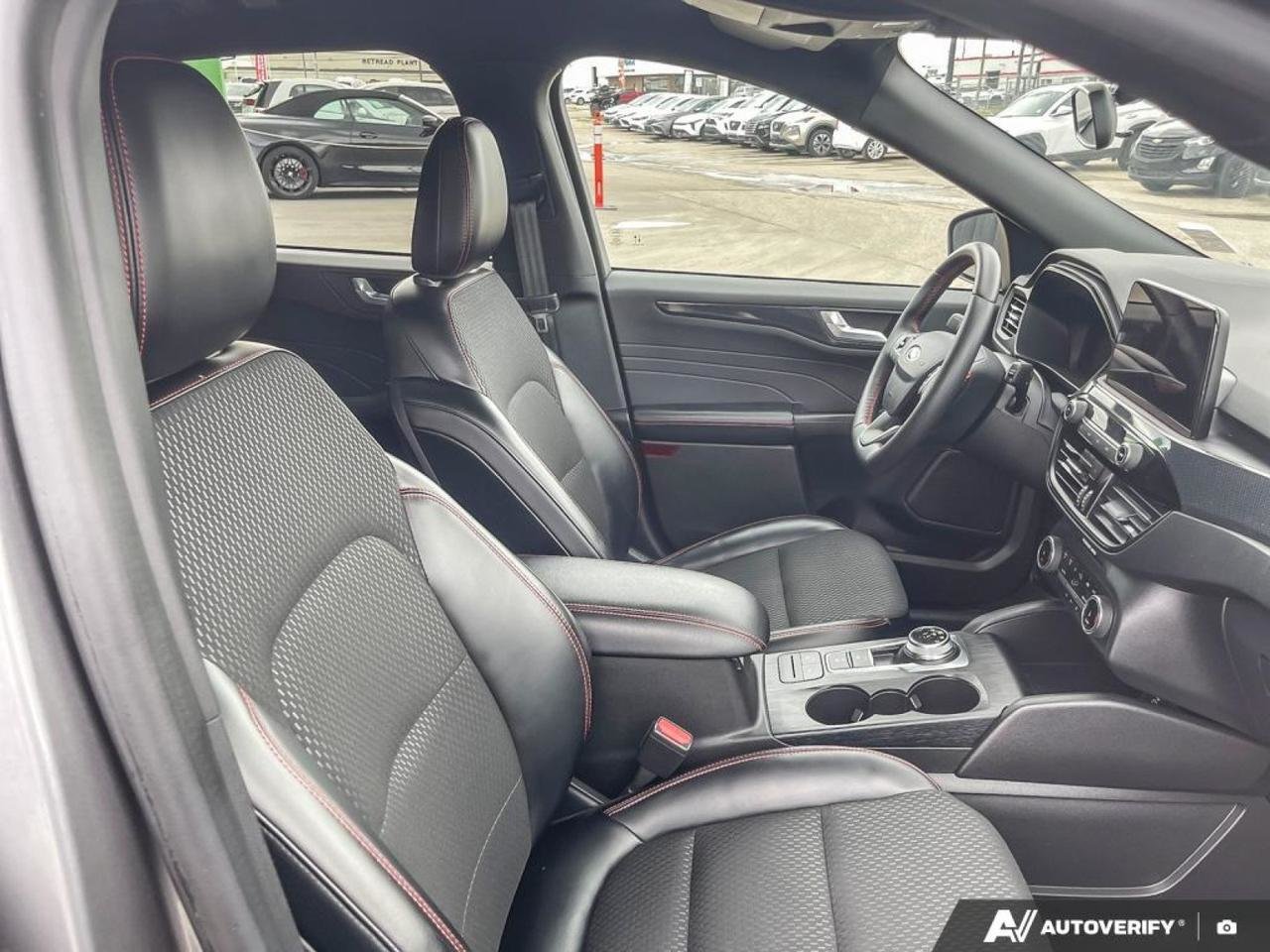 2024 Ford ESCAPE ST-LINE-21