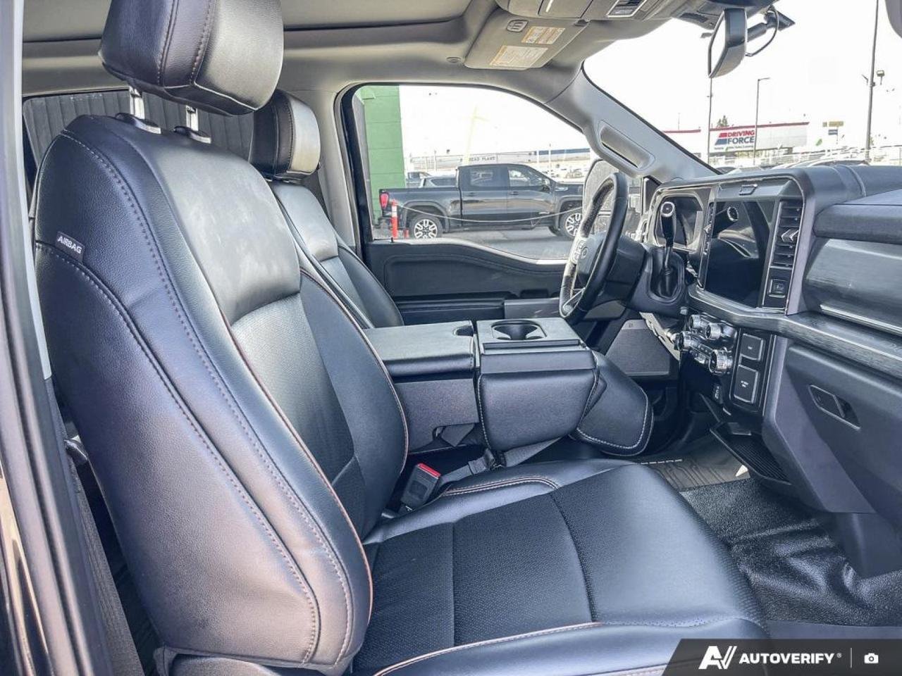 2025 Ford Super Duty F-350 SRW LARIAT-21