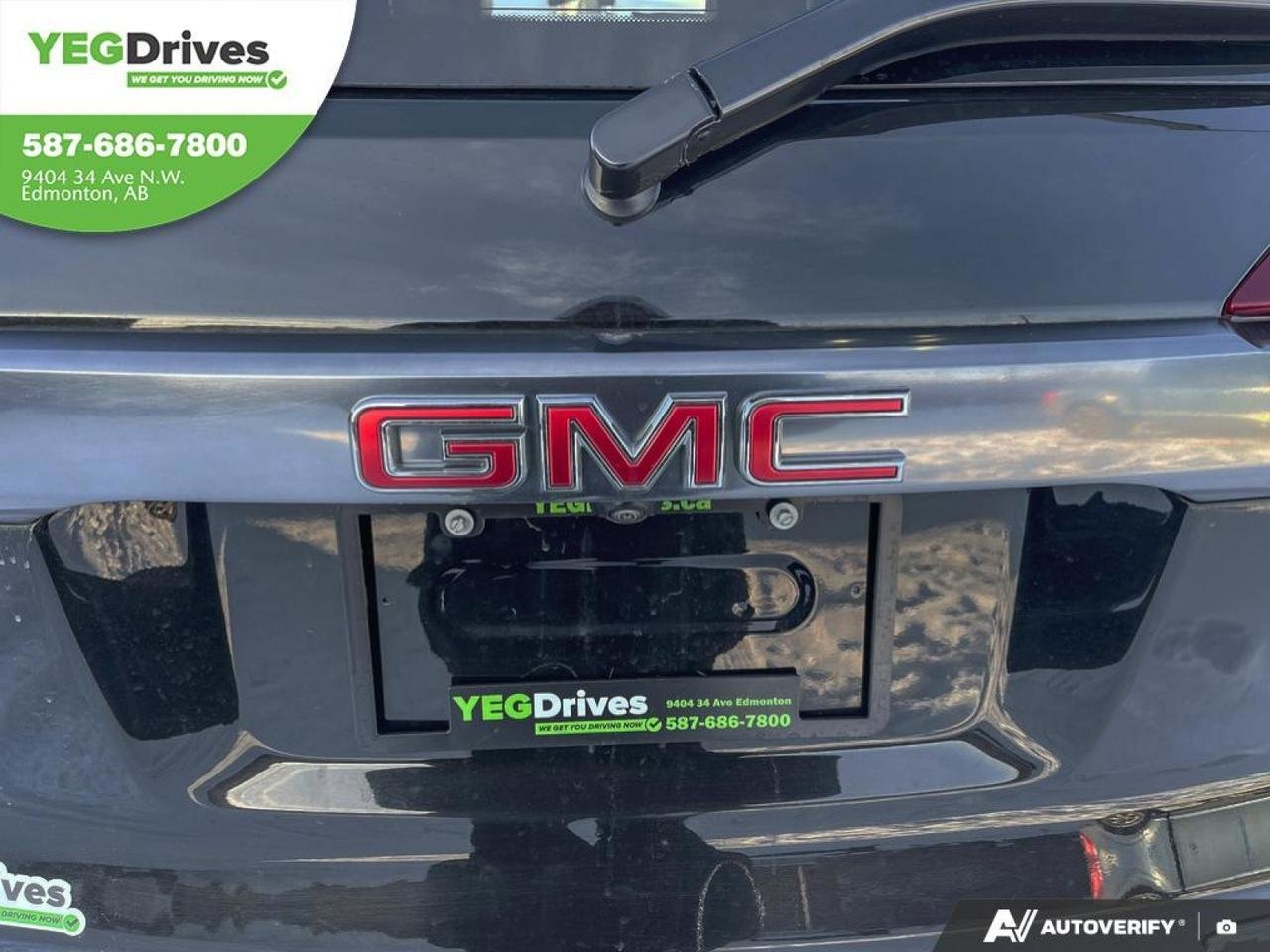 2023 GMC Acadia AT4-8