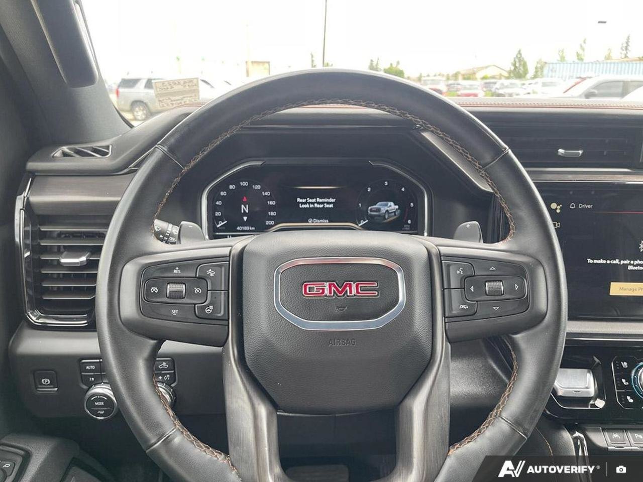 2025 GMC Sierra 1500 AT4-13