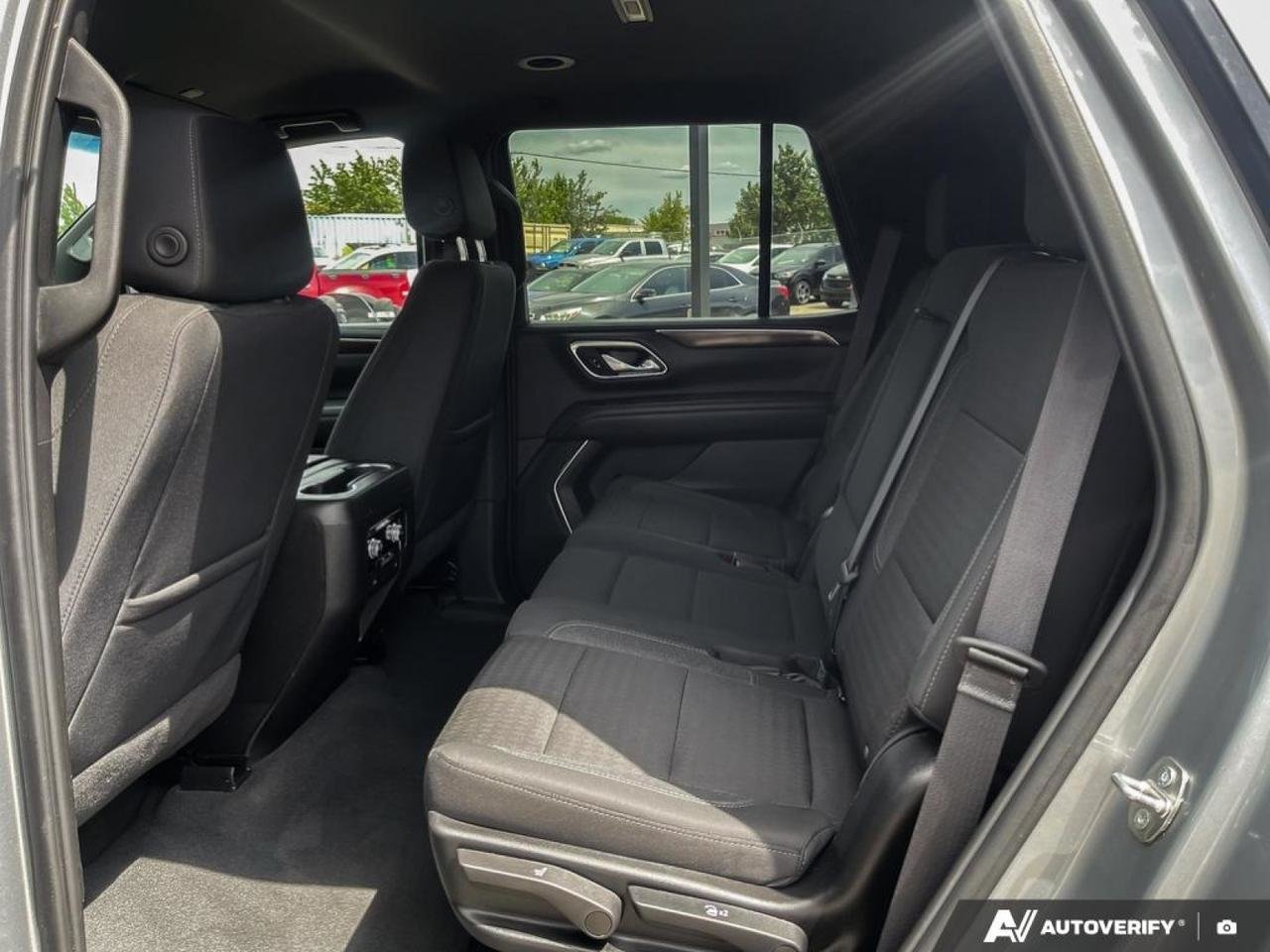 2024 GMC Yukon SLE-22