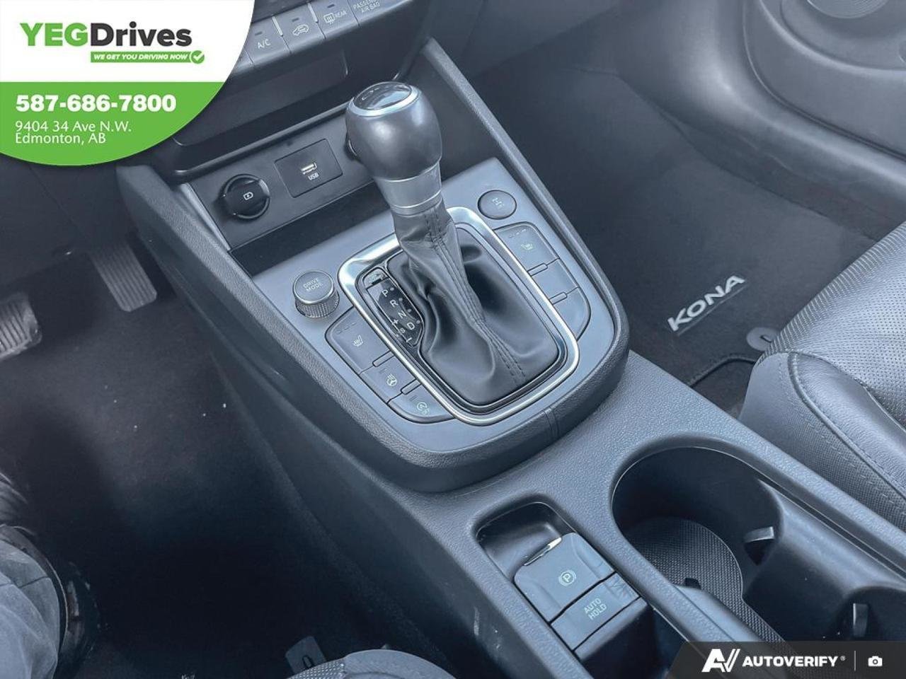 2022 Hyundai Kona Preferred Sun & Leather-17