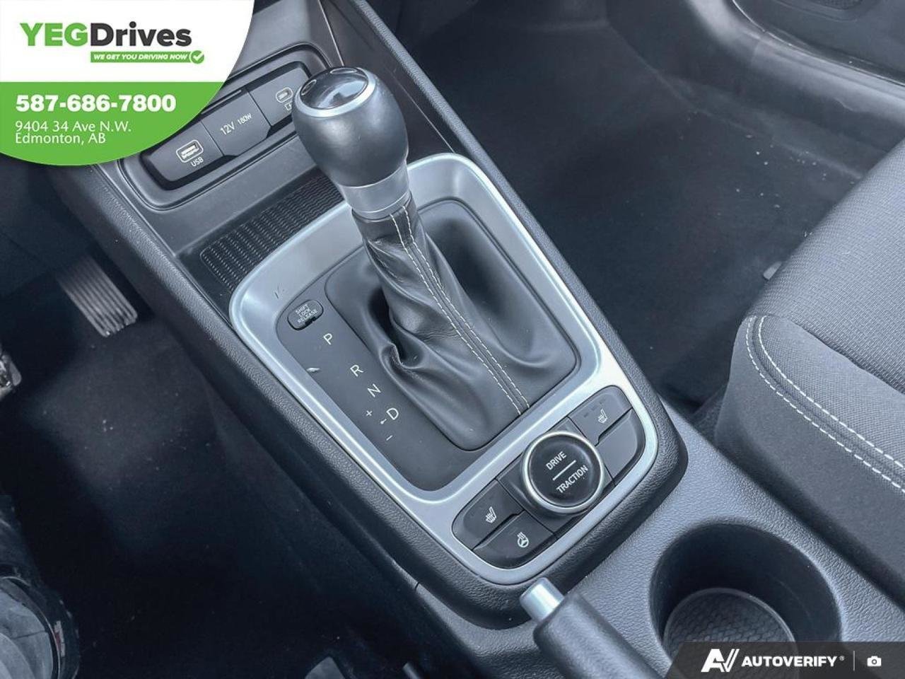 2023 Hyundai Venue Preferred-17