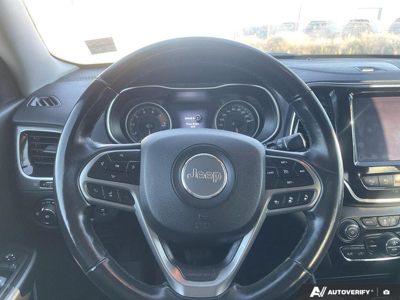 2019 Jeep Cherokee Limited-13