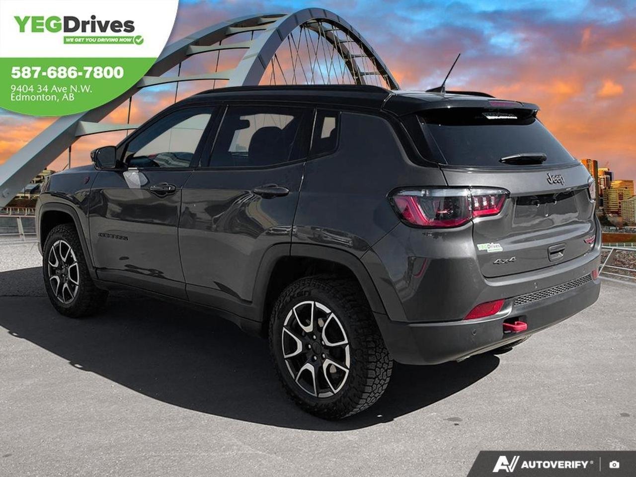 2024 Jeep Compass Trailhawk-3