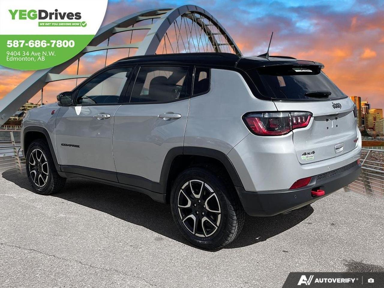 2024 Jeep Compass Trailhawk-3