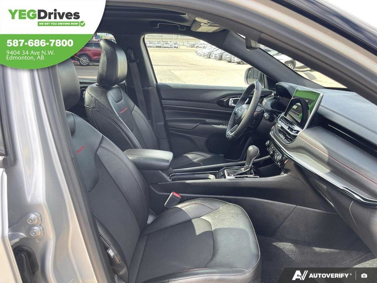 2024 Jeep Compass Trailhawk-21