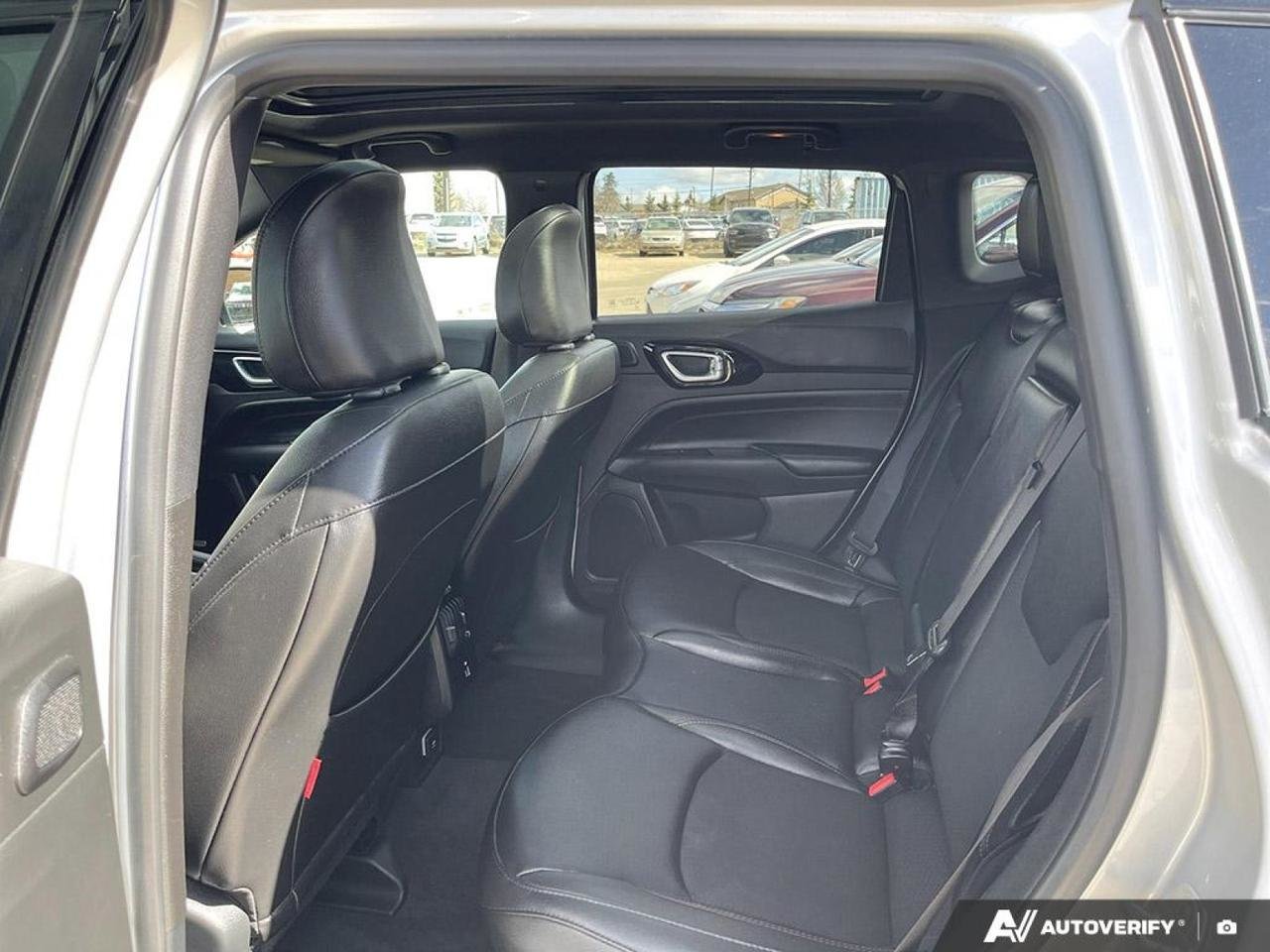 2024 Jeep Compass Trailhawk-22