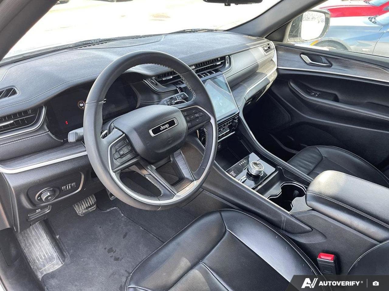 2024 Jeep Grand Cherokee Limited-12