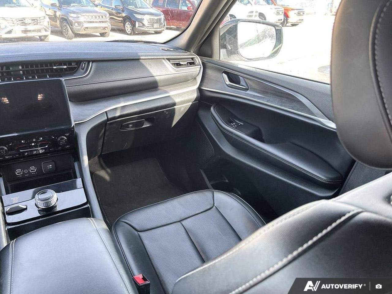 2024 Jeep Grand Cherokee Limited-24