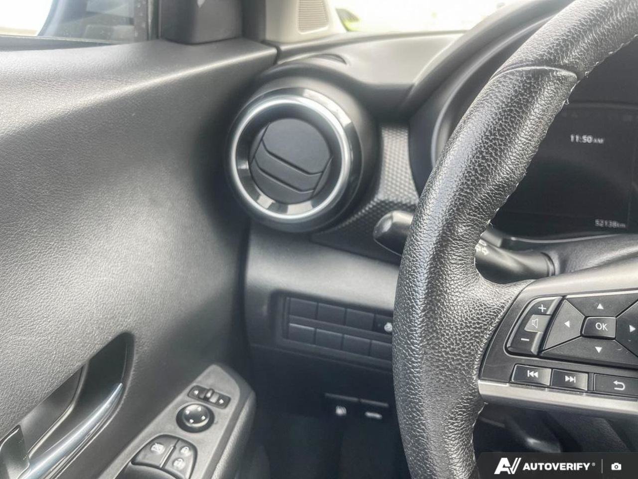 2025 Nissan Kicks Play SV-16