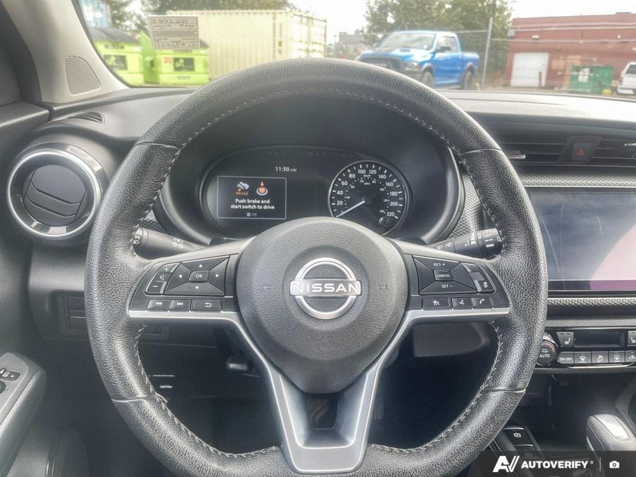 2025 Nissan Kicks Play SV-13