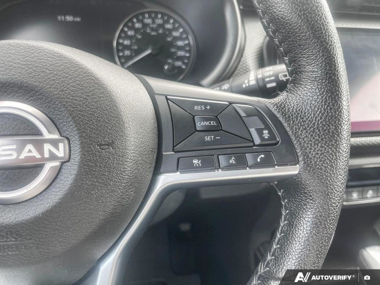 2025 Nissan Kicks Play SV-15